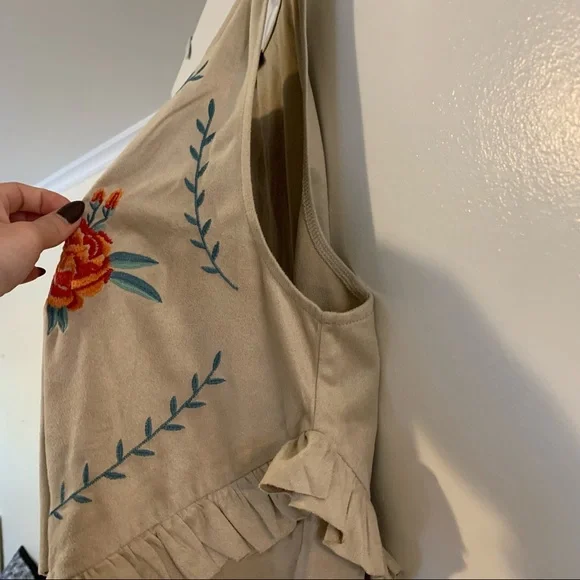 Croptop - Picture 3 of 4